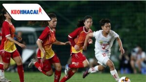 Những khoảnh khắc hài hước trong bóng đá nữ gây bão mạng